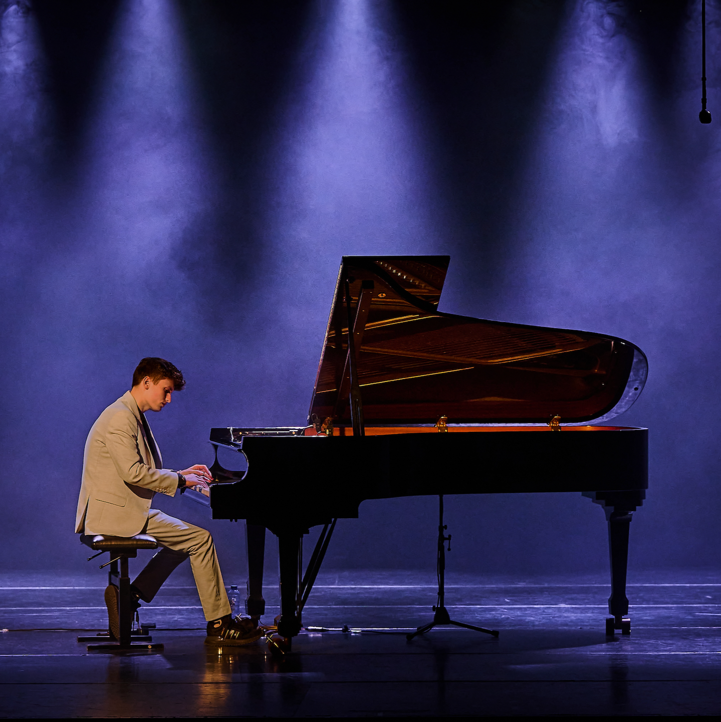 CONCERT TICKETS: Piano - Darkness and Light (Christmas show) December 21st - Genk